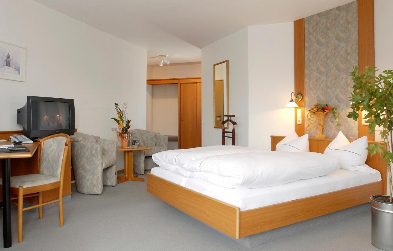 Hotel Rossner Münchberg Oda fotoğraf